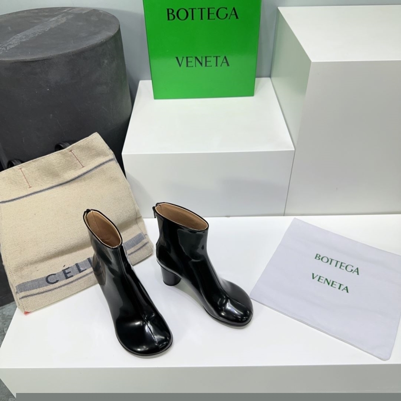 bo*te*ga Ve*ne*ta boots